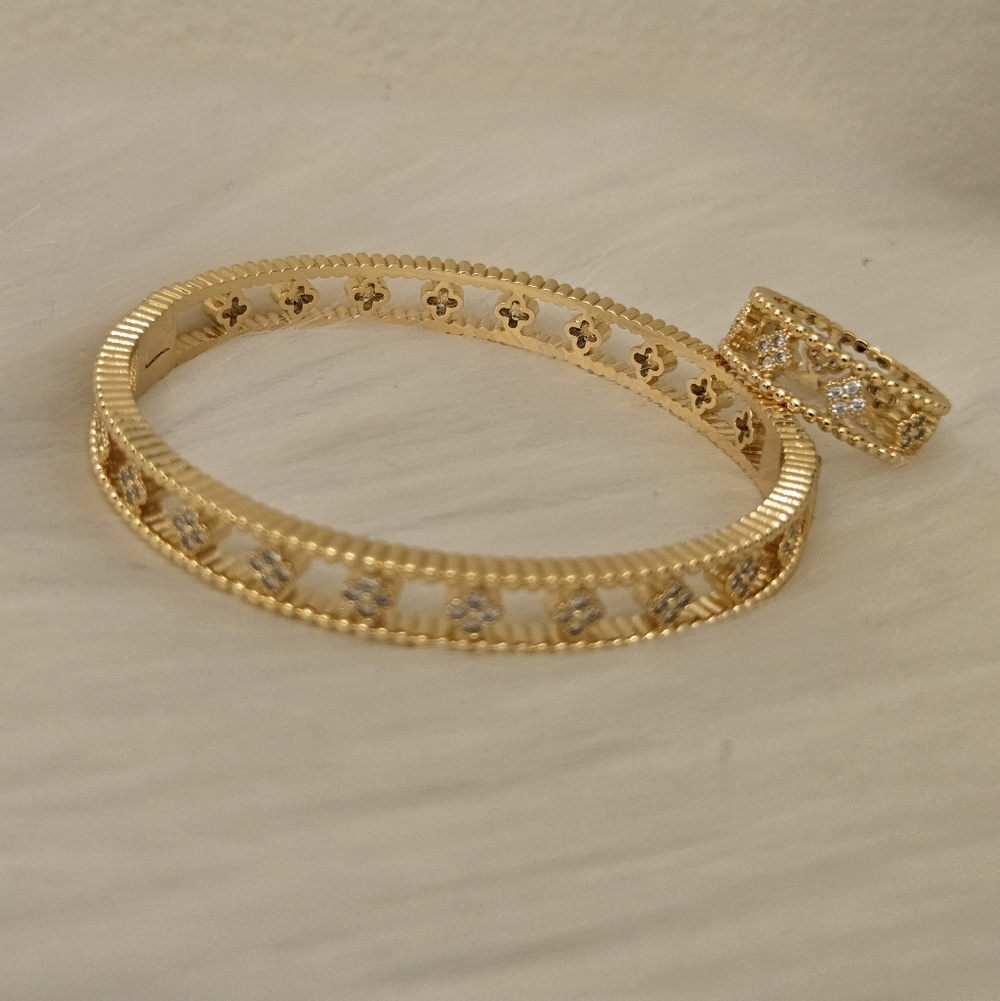 Gold Bracelet and ring set *new